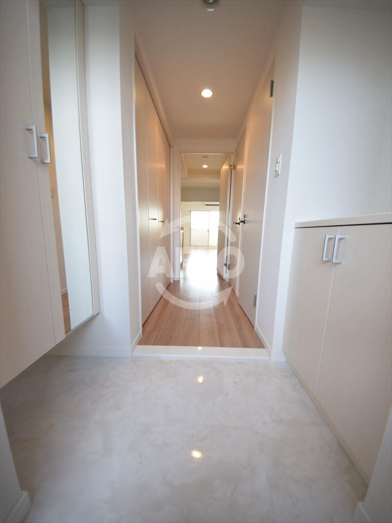 玄関　レオンコンフォート難波南　玄関