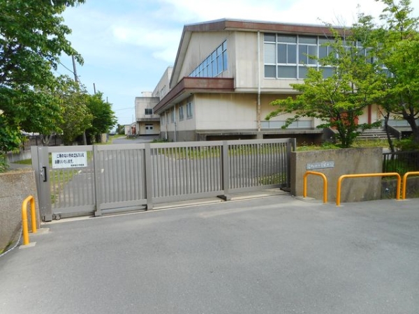 小学校　宮和田小（小学校）まで950m
