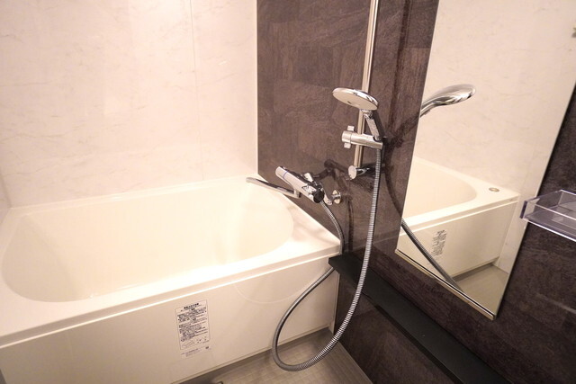 バス・シャワールーム　※写真は同タイプ住戸です。