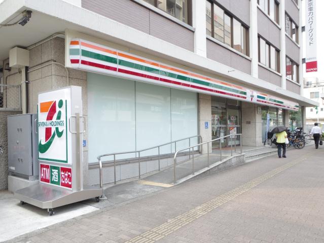 コンビニ　セブンイレブン（コンビニ）まで216m