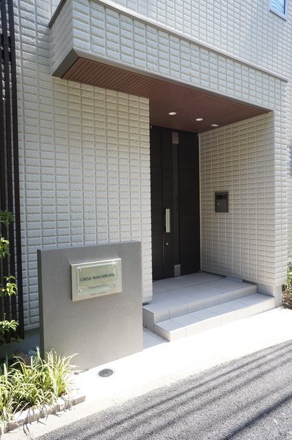 エントランス　オートロックエントランス♪