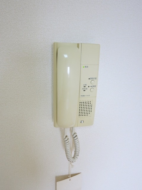 セキュリティ　参考写真（同建物反転タイプ別部屋のものです）