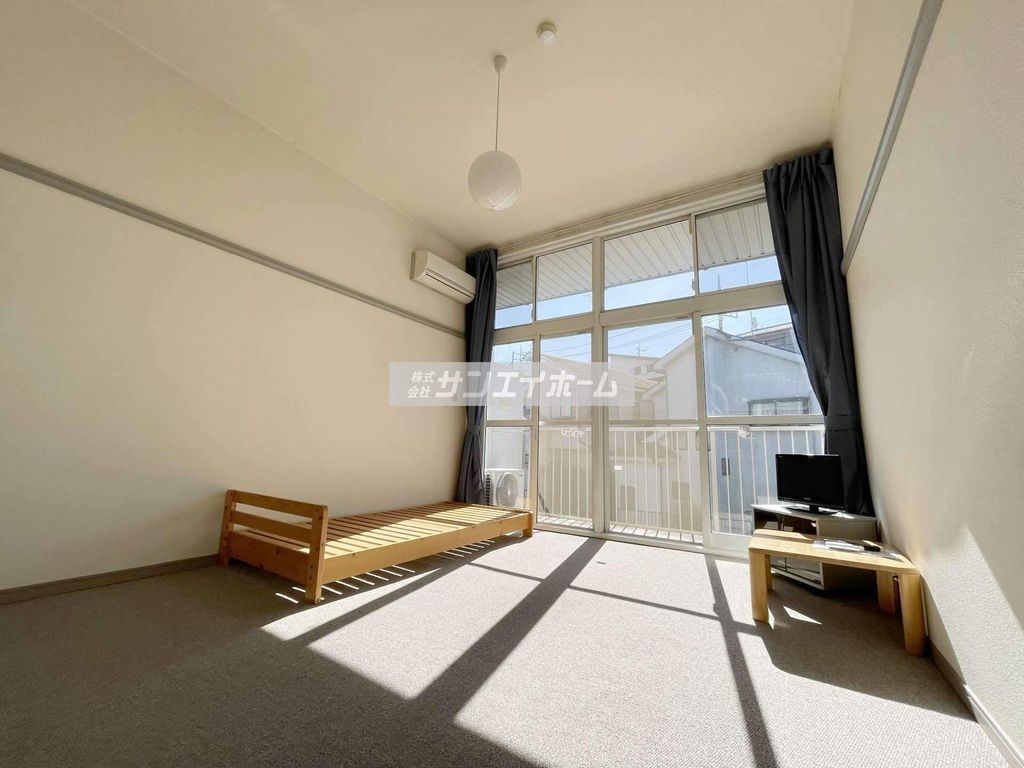 居室・リビング　同仕様