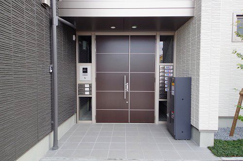 エントランス　オートロック付き