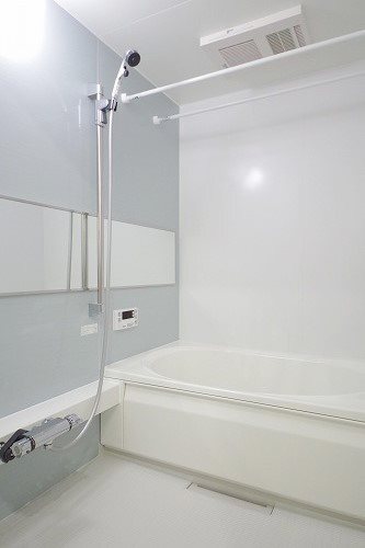 バス・シャワールーム　追い焚き・浴室乾燥機付き