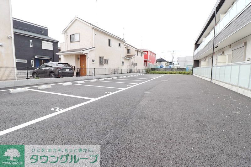 駐車場　駐車場