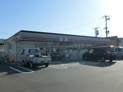コンビニ　セブンイレブン　岸和田土生町8丁目店（コンビニ）まで699m