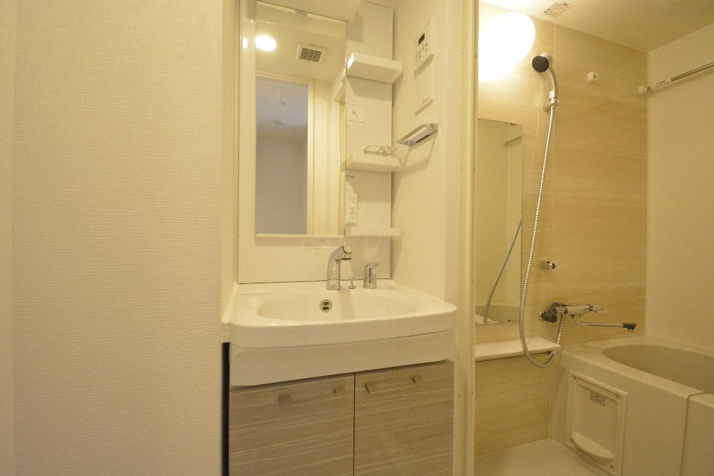 洗面設備　洗髪洗面化粧台