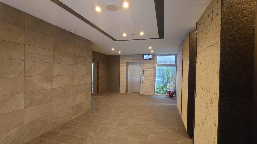 ロビー　エントランス