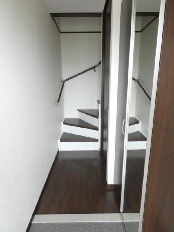 玄関　図面と現状に相違がある場合には現状を優先