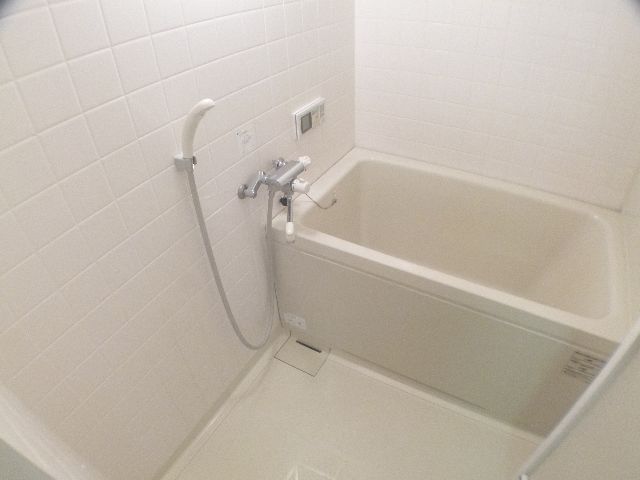 バス・シャワールーム　バスルーム