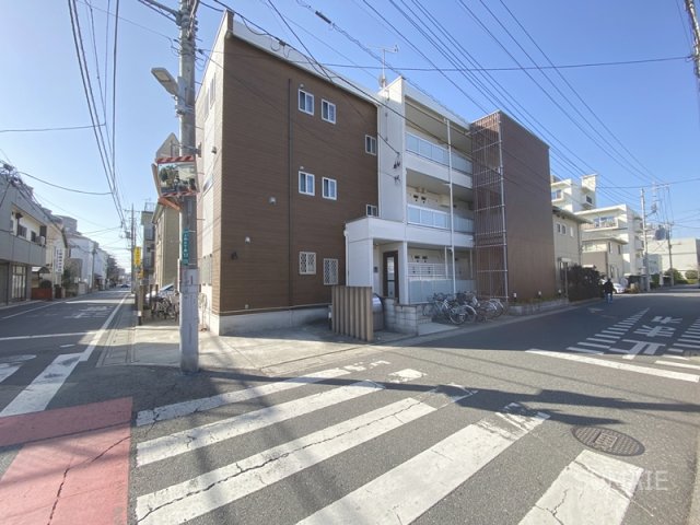 建物外観　角地です☆