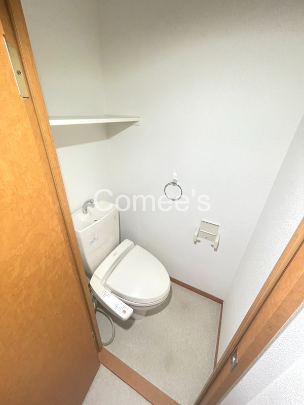 トイレ　温水洗浄便座