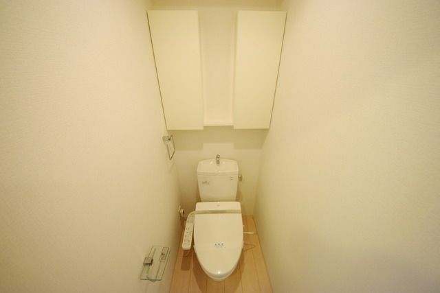 トイレ　トイレ収納豊富