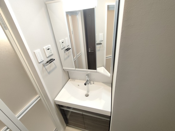 洗面設備　※別部屋の写真です
