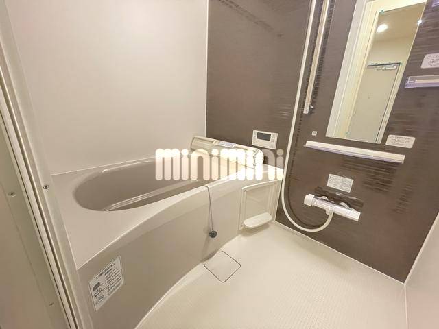 バス・シャワールーム　バスルーム