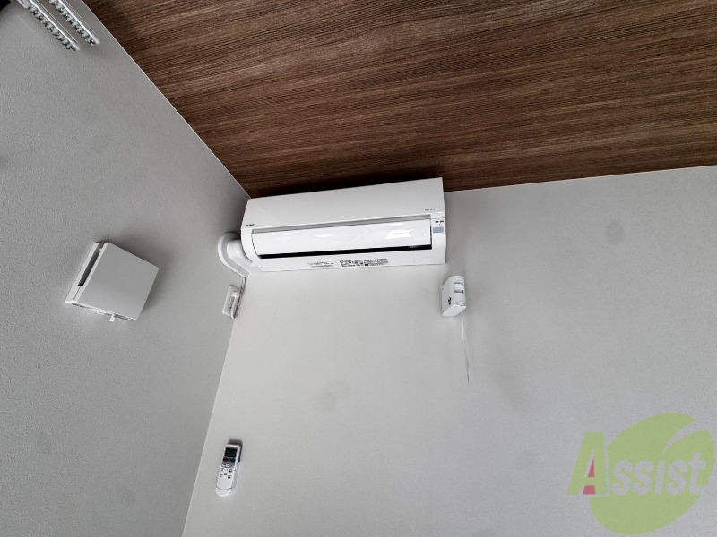 その他設備　こちらはエアコンです。これで夏も冬も快適に過ごせますね。