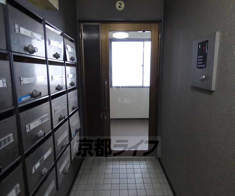 その他共有部分　建物入口です。