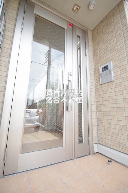 エントランス　安心のオートロック付き♪