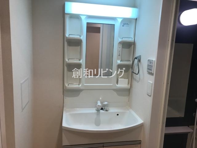 洗面設備　洗髪洗面化粧台