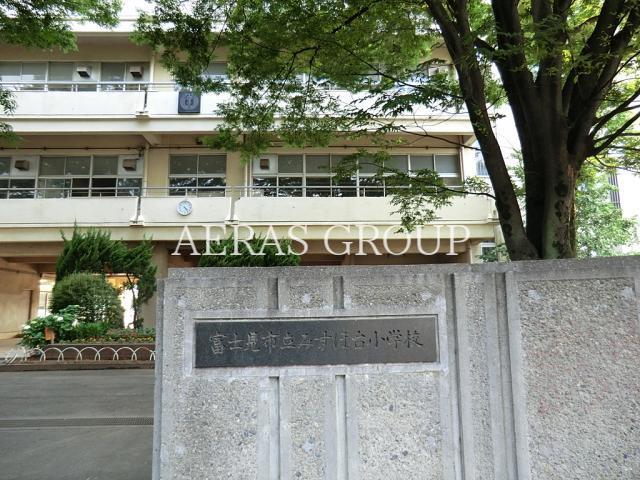 小学校　富士見市立みずほ台小学校（小学校）まで855m