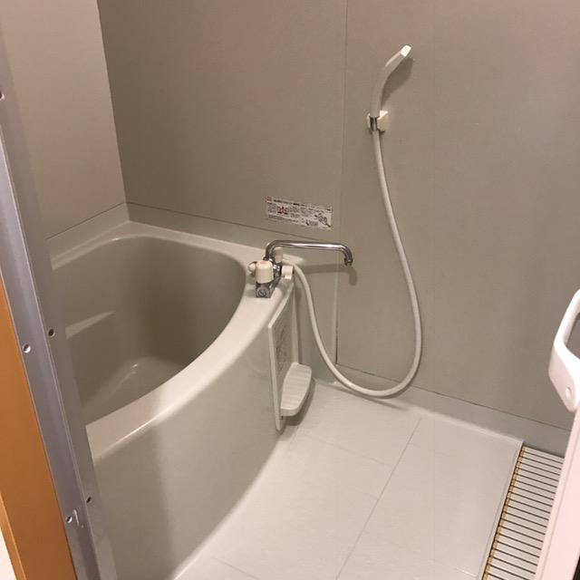 バス・シャワールーム　お風呂で日々の疲れを落としましょう