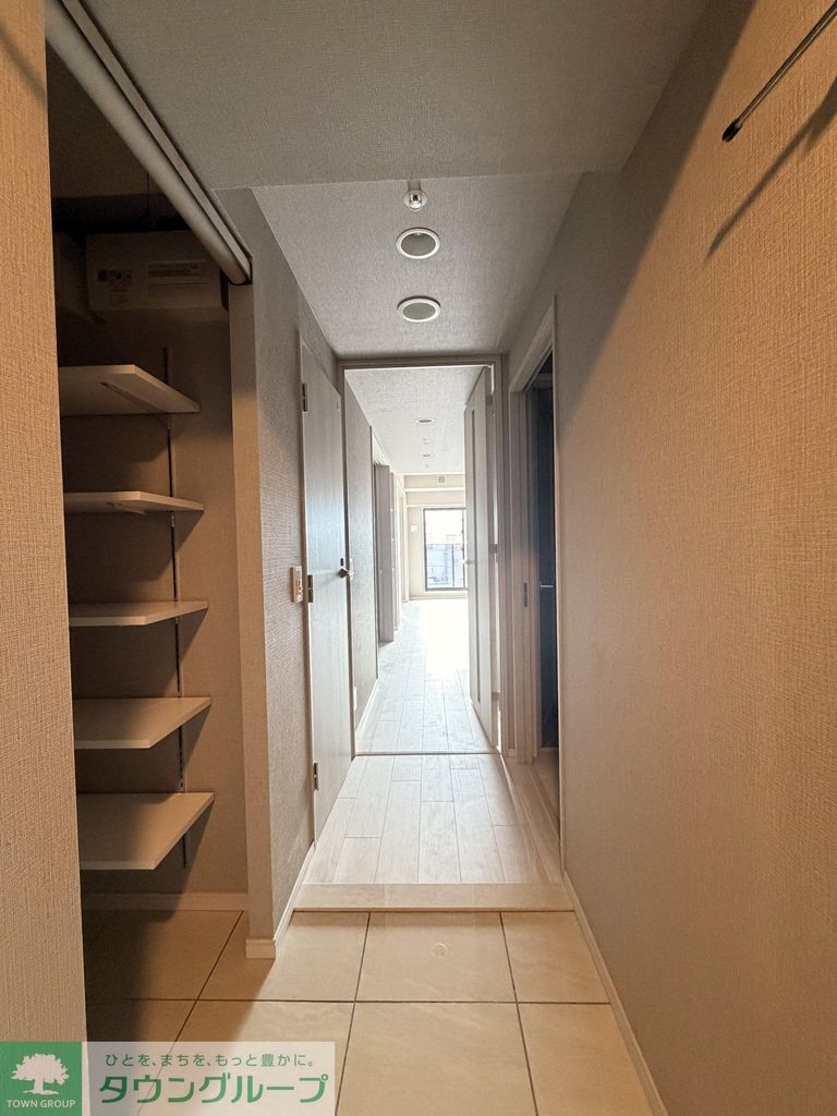 玄関　お部屋探しはタウンハウジングへ♪