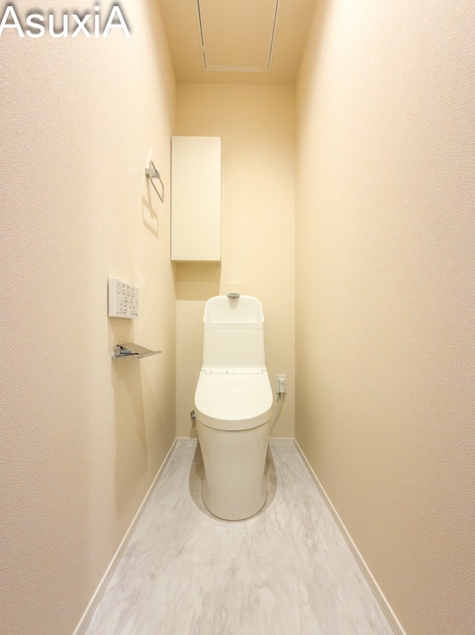 トイレ　同タイプ間取りの別部屋写真です