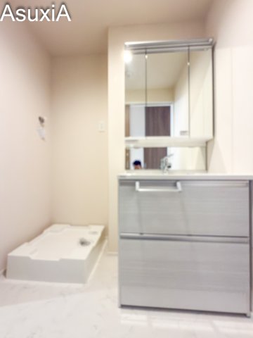 洗面設備　同タイプ間取りの別部屋写真です