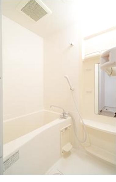 バス・シャワールーム　別号室の参考写真です。