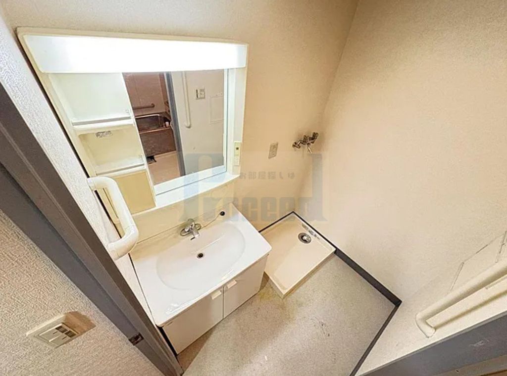 洗面設備　うれしい独立洗面台！