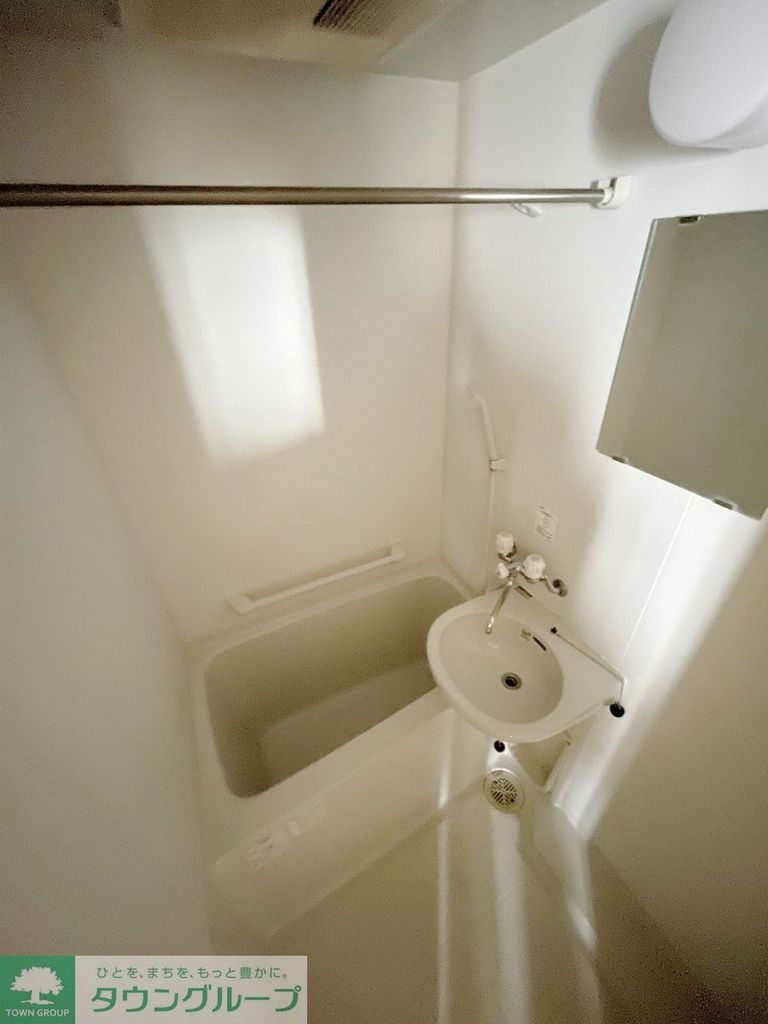 バス・シャワールーム　洗面