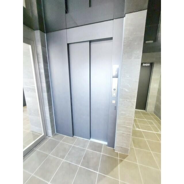 その他　全部屋に床下収納があります。