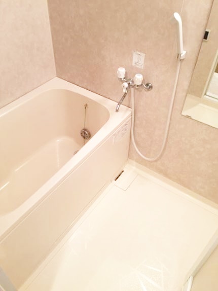 バス・シャワールーム　嬉しい追い焚き付きです♪