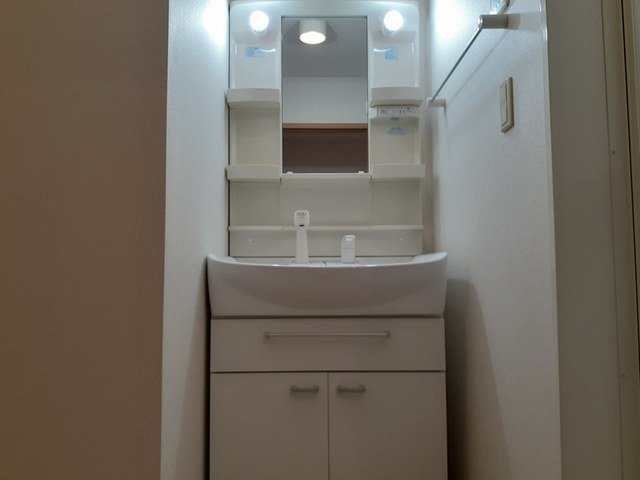 洗面設備　広い洗面スペース