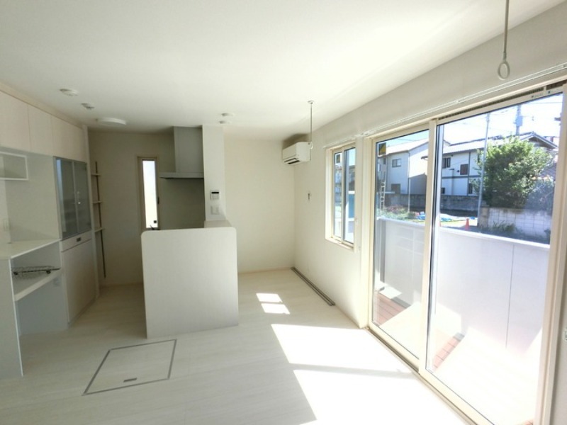 居室・リビング　図面と現状に相違がある場合には現状を優先