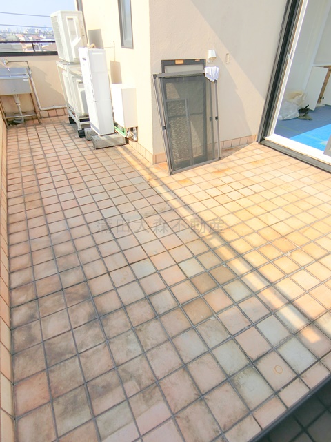 バルコニー　バルコニー