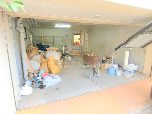 エントランス　エントランス　オートロック付き