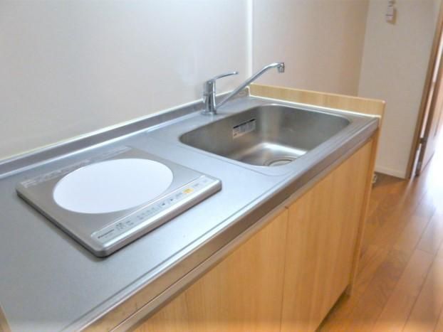 キッチン　※全て別号室のお写真。内装等参考にしてください。