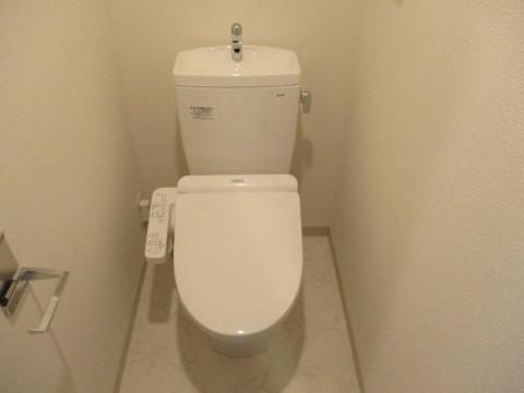 トイレ　シャワー付トイレ