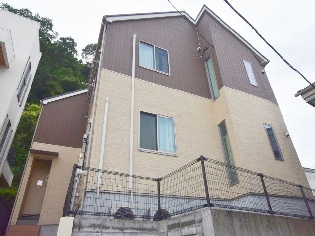 建物外観　横浜エリアのお部屋探しはタウンハウジング上大岡店まで