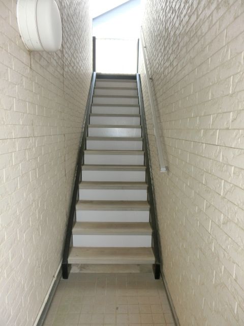 エントランス　2階への通路です