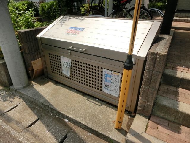 その他共有部分　専用ごみ置き場でゴミ捨てらくちん