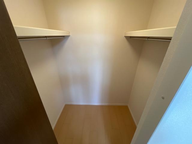 収納　ウォークインクローゼット