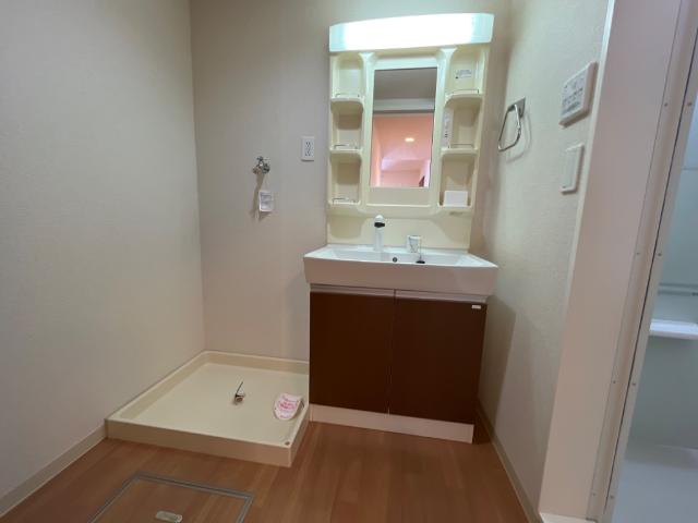 洗面設備　洗髪洗面化粧台