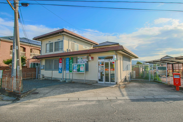 郵便局　本荘郵便局（郵便局）まで681m