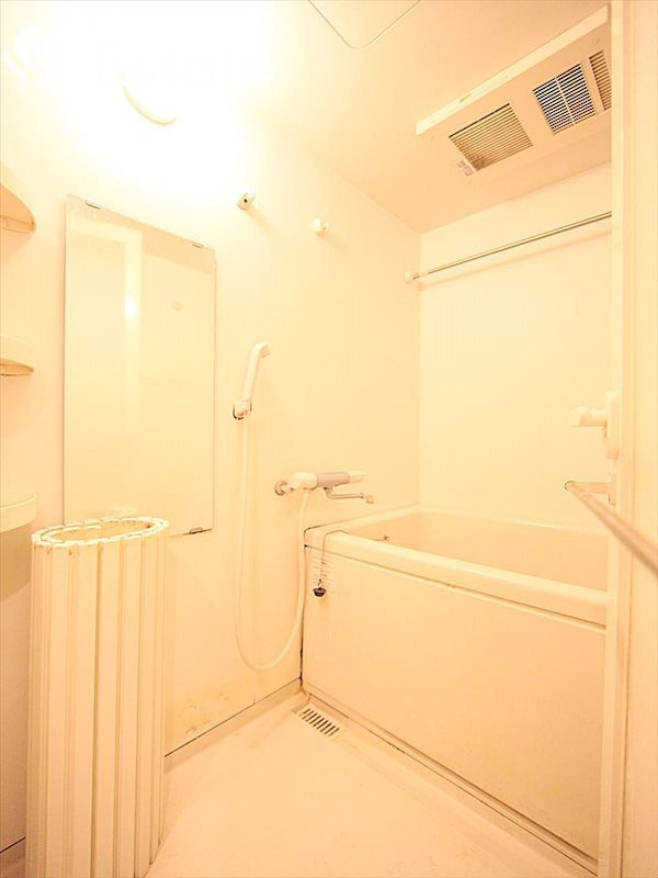 バス・シャワールーム　バスルーム