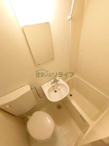 バス・シャワールーム　別部屋の参考写真となります