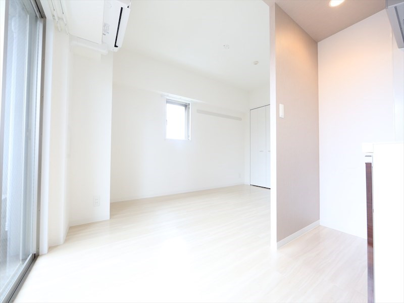 その他部屋・スペース　洋室10帖　クローゼット付（収納充実してます）