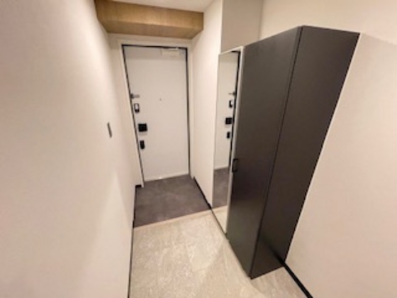 玄関　※別部屋の写真です